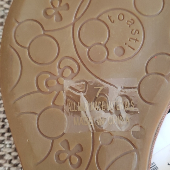 Big Girls Youth Sandals New With tags size 6 & 7 - Picture 6 of 10